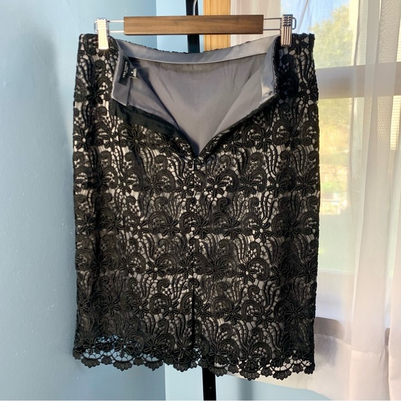 Ann Taylor Black Lace Pencil Skirt with Silver Lining - Picture 5 of 6